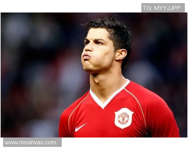 重生归来踢进传奇巅峰从草根到世界足坛巨星的逆袭之路 重生归来踢进传奇巅峰从草根到世界足坛巨星的逆袭之路